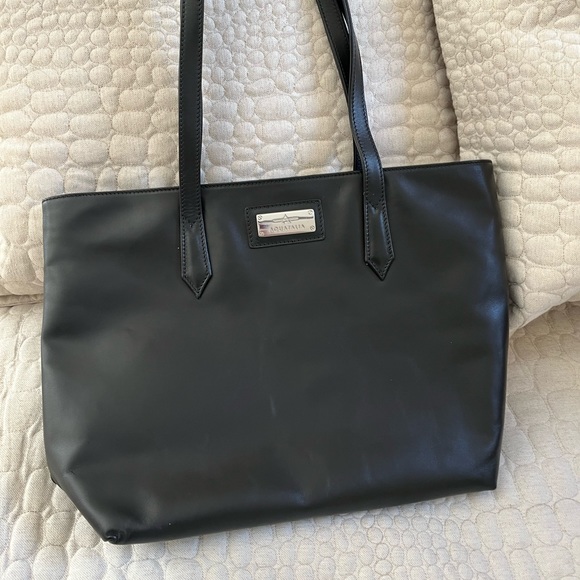Aquatalia Handbags - Aquatalia black leather tote, new without tags